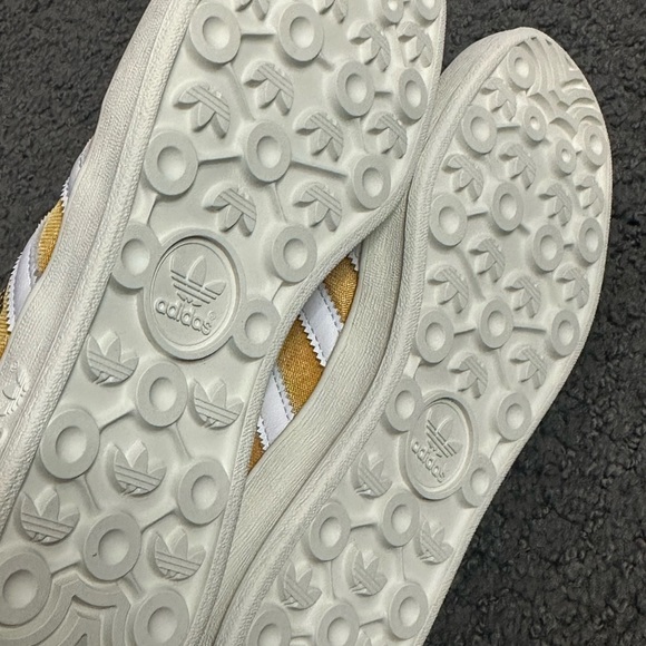 Adidas Gazelle Indoor Preloved Yellow Cloud White Dark Blue IE0540 Size Men’s 6 - Picture 4 of 6